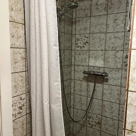 Autentisk Pa Lakolk, Romo